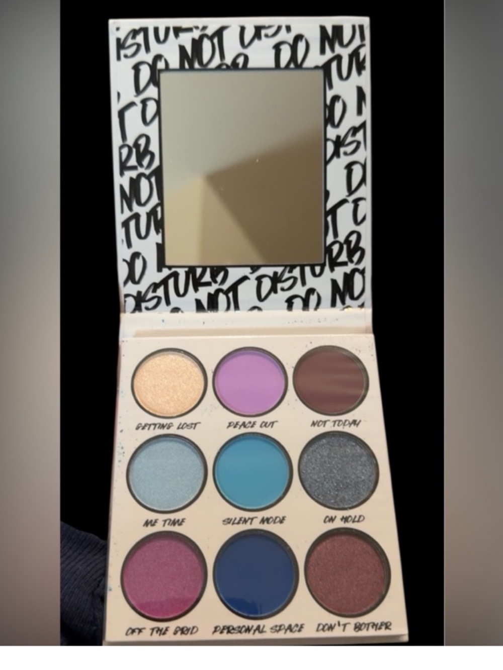 Choose your makeup!! - Picture 4 of 9